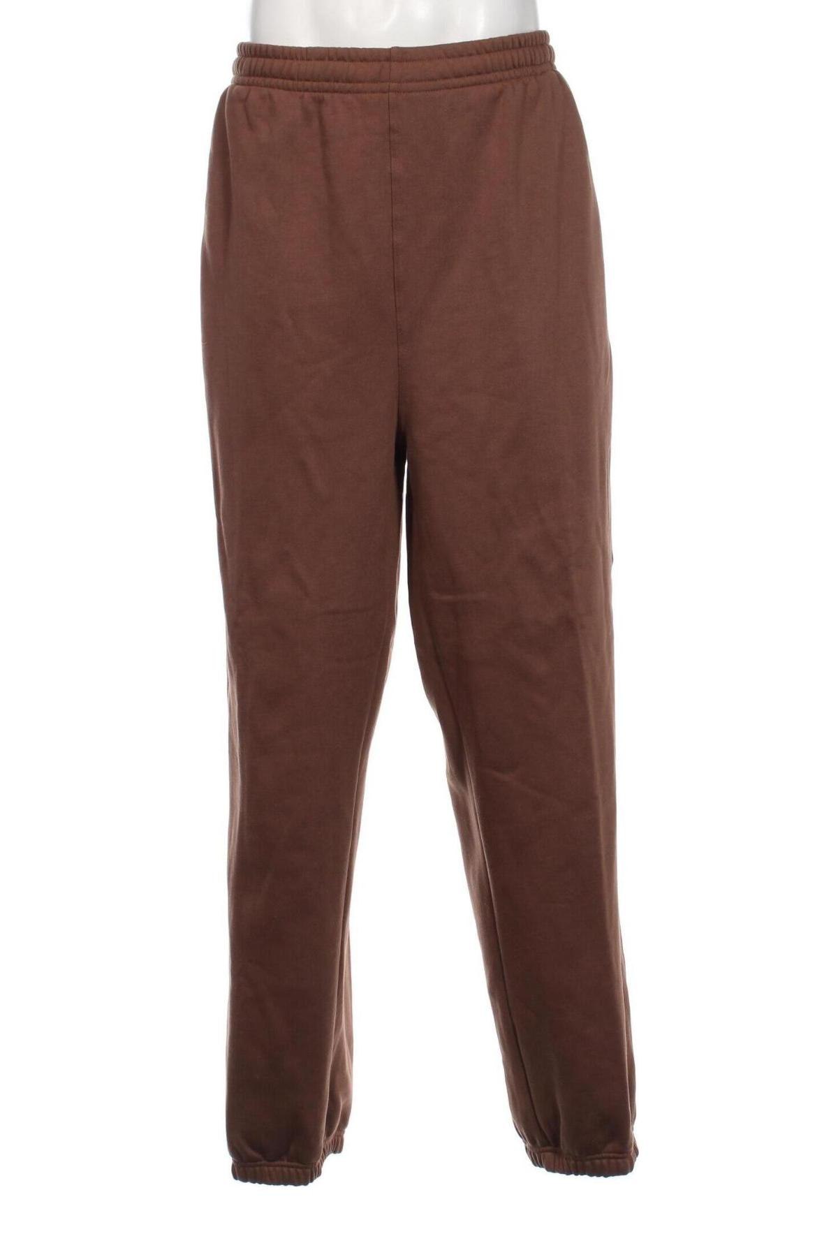 Pantaloni trening de bărbați Urban Classics, Mărime 4XL, Culoare Maro, Preț 226,38 Lei