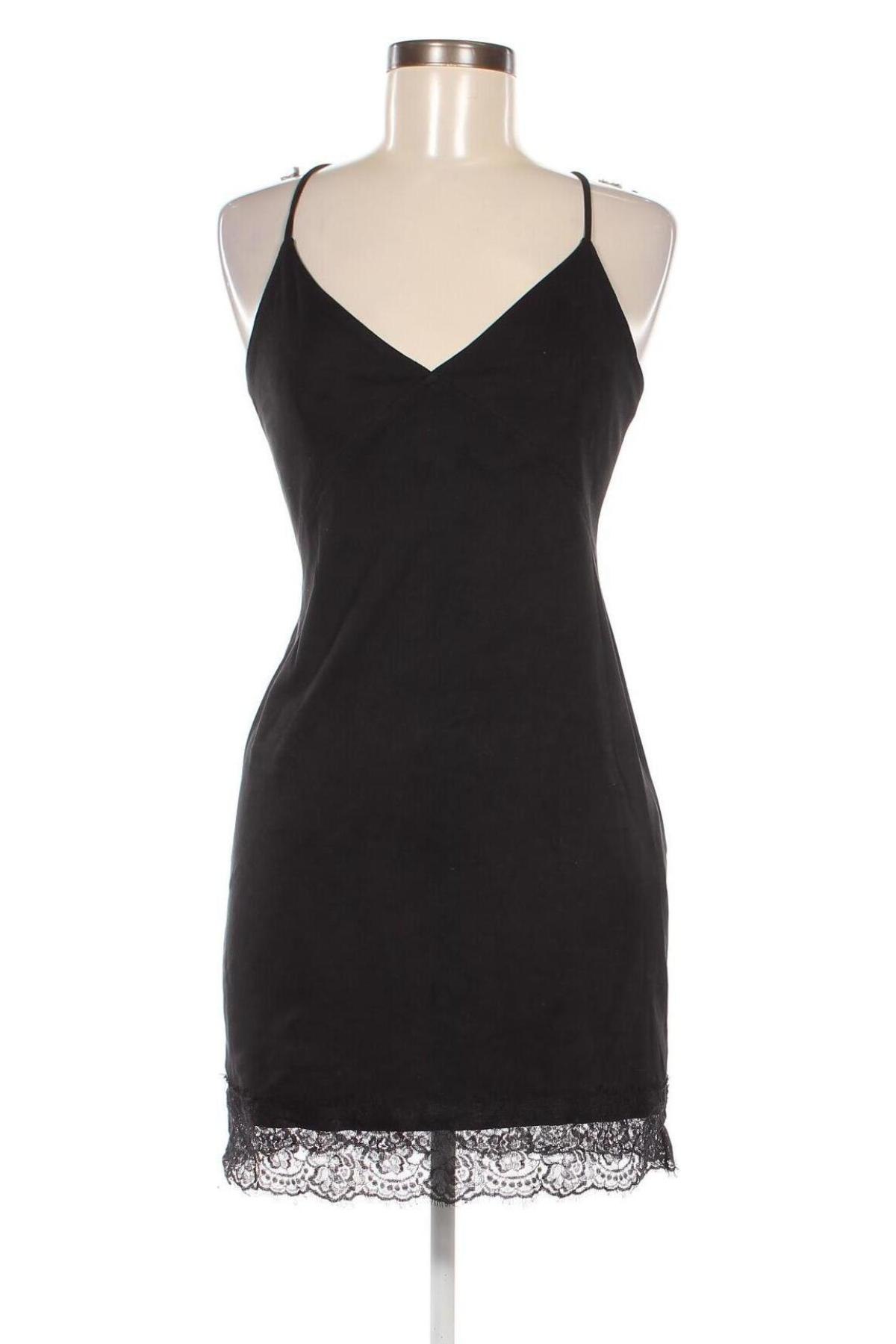 Kleid Bershka, Größe S, Farbe Schwarz, Preis 15,00 €