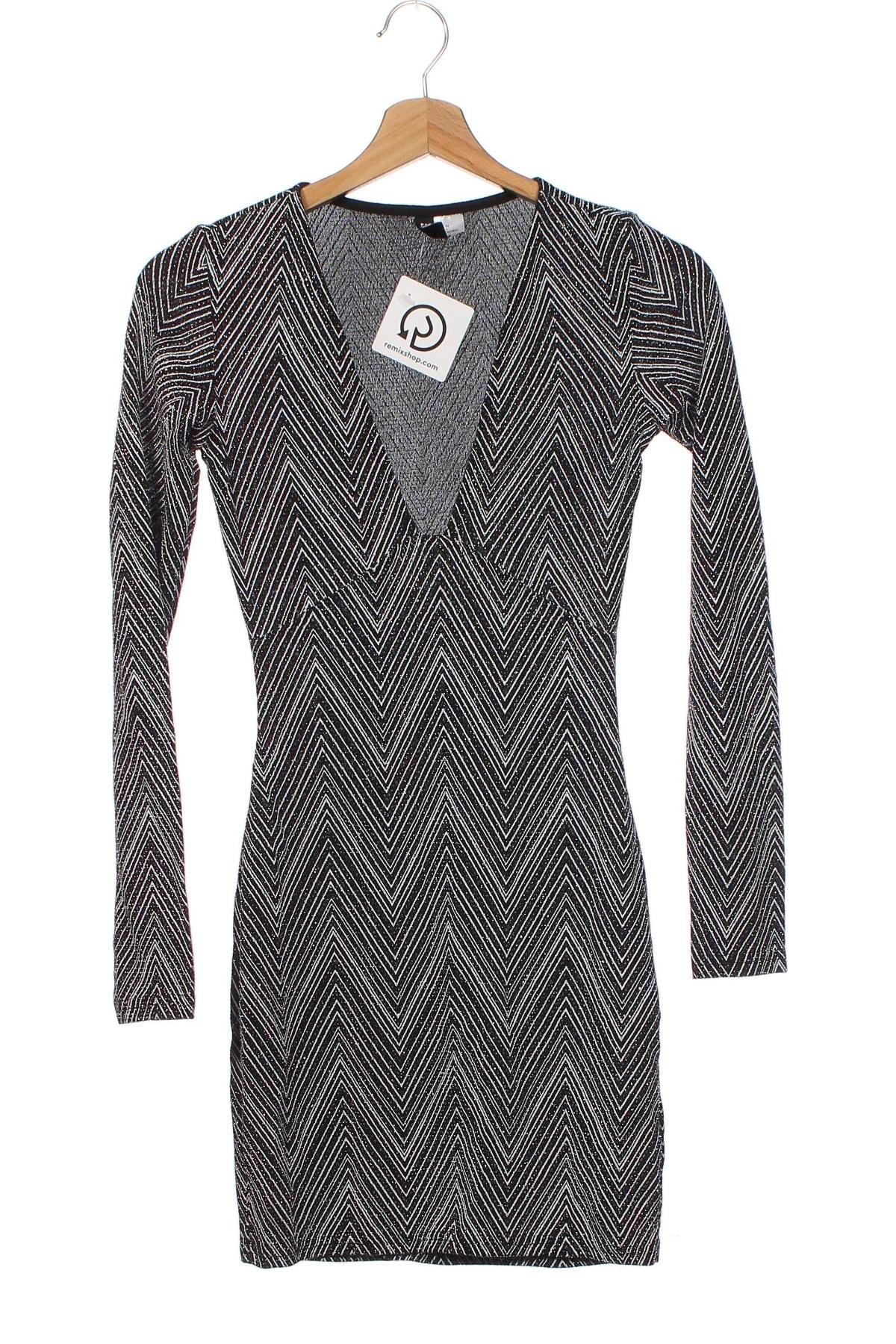 Šaty  H&M Divided, Velikost XS, Barva Černá, Cena  169,00 Kč