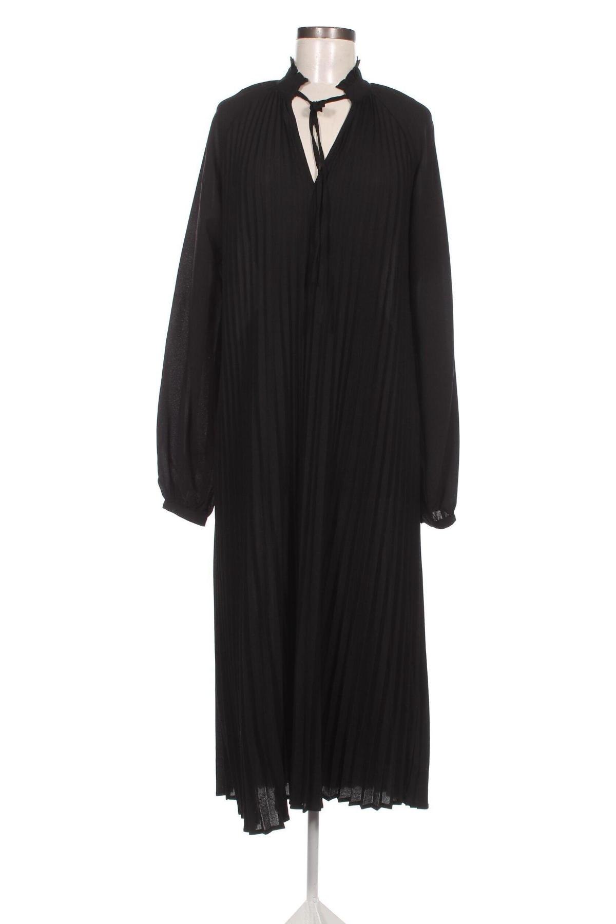 Kleid NA-KD, Größe M, Farbe Schwarz, Preis € 45,23