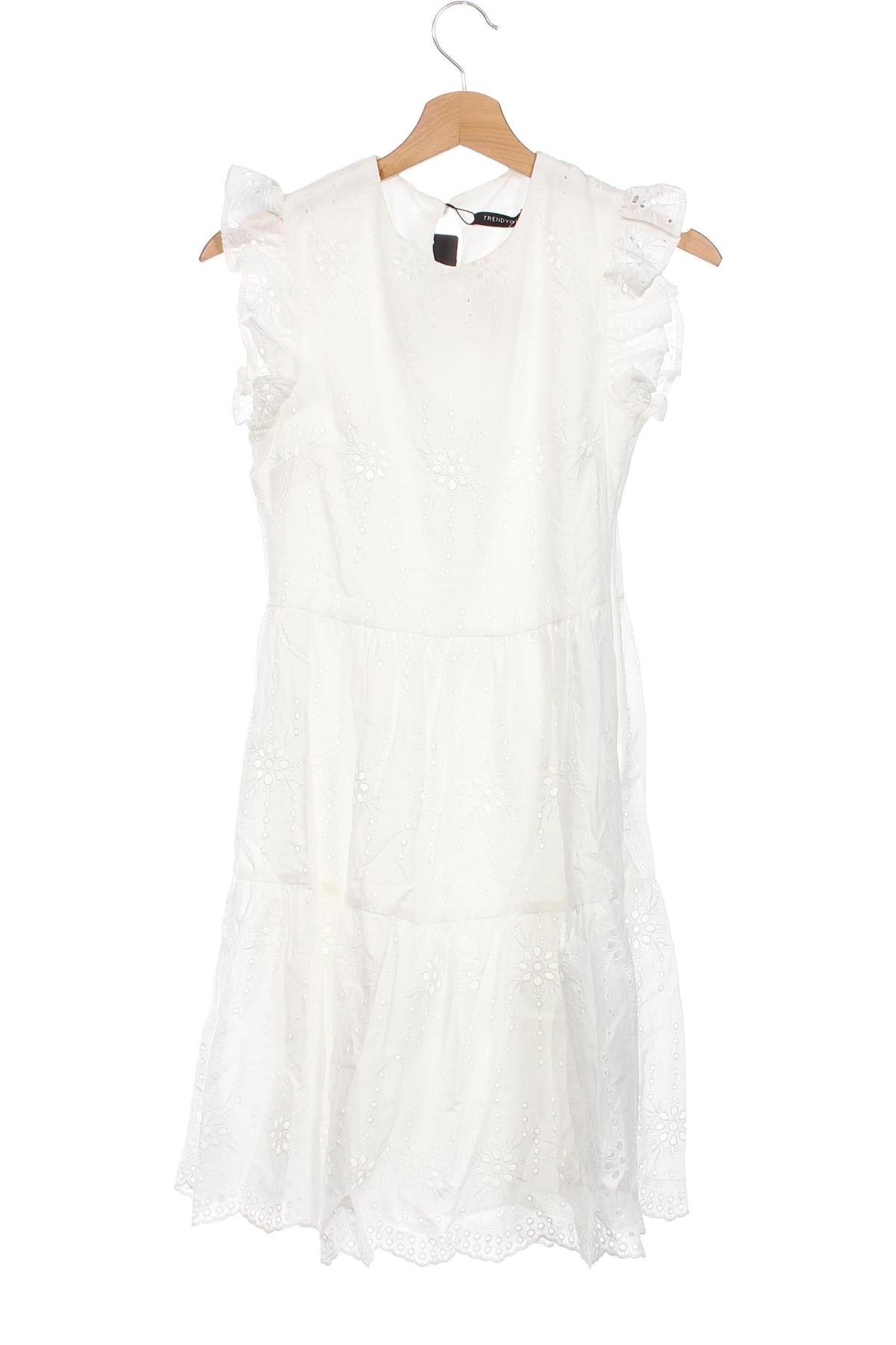 Kleid Trendyol, Größe XS, Farbe Weiß, Preis € 22,27