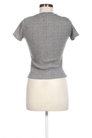 Dámska blúza H&M Divided, Veľkosť S, Farba Sivá, Cena  9,74 €