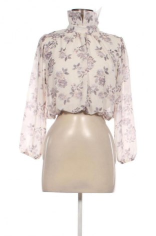Дамска блуза NEW COLLECTION, Размер S, Цвят Многоцветен, Цена 77,99 лв.