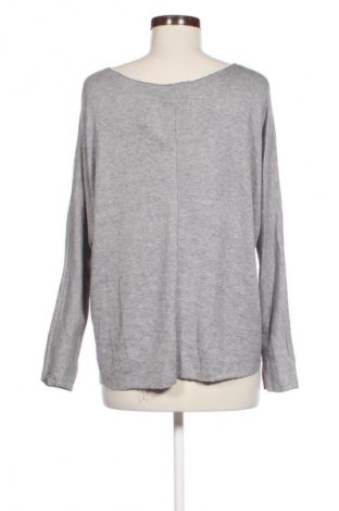 Дамска блуза NEW COLLECTION, Размер M, Цвят Сив, Цена 33,97 лв.