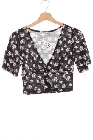 Γυναικεία μπλούζα Pull&Bear, Μέγεθος XS, Χρώμα Πολύχρωμο, Τιμή 10,00 €