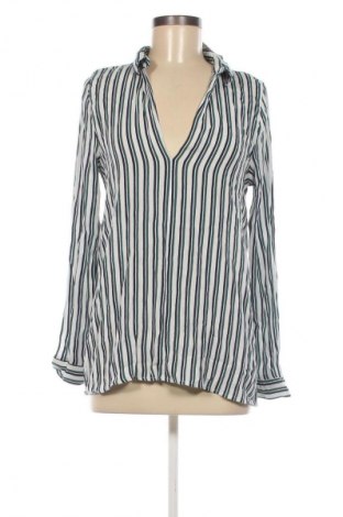 Damen Shirt Pull&Bear, Größe L, Farbe Mehrfarbig, Preis € 9,62
