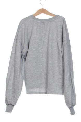 Dámská halenka Pull&Bear, Velikost XS, Barva Šedá, Cena  238,00 Kč