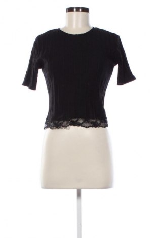 Damen Shirt Pull&Bear, Größe S, Farbe Schwarz, Preis 18,47 €