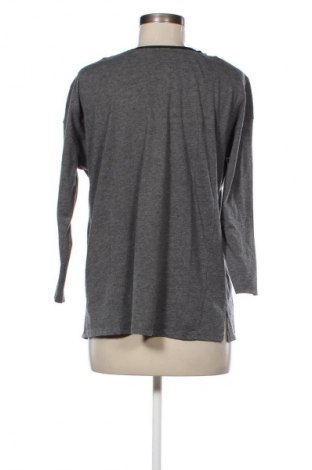 Dámská halenka Pull&Bear, Velikost S, Barva Šedá, Cena  241,00 Kč