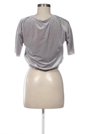 Damen Shirt Zara, Größe M, Farbe Grau, Preis 10,00 €