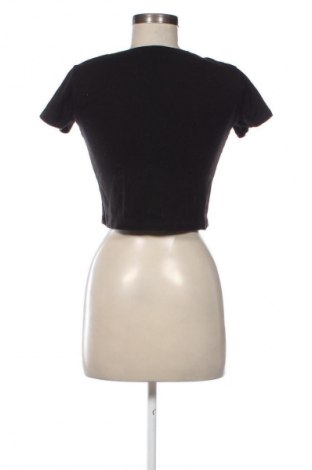 Γυναικείο t-shirt Fb Sister, Μέγεθος M, Χρώμα Μαύρο, Τιμή 8,70 €