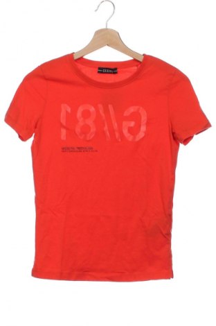 Dámske tričko Guess, Veľkosť XS, Farba Červená, Cena  30,63 €