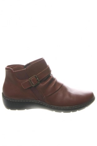 Дамски боти Clarks, Размер 39, Цвят Кафяв, Цена 82,99 лв.