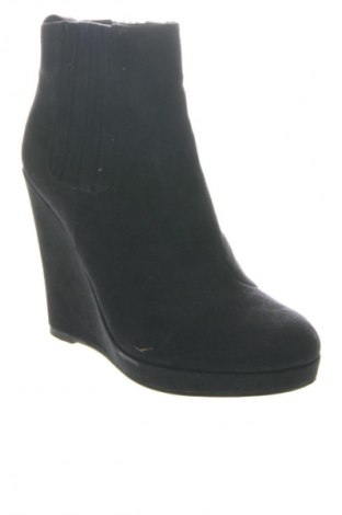 Botine de damă H&M, Mărime 37, Culoare Negru, Preț 122,53 Lei