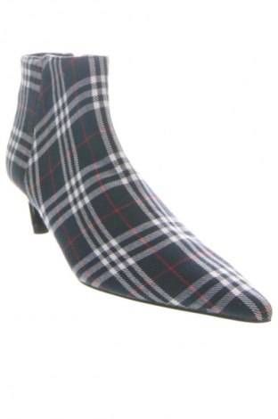 Damen Stiefeletten Zara Trafaluc, Größe 39, Farbe Mehrfarbig, Preis € 47,92