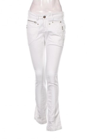 Damen Jeans Ajc, Größe M, Farbe Weiß, Preis 20,99 €