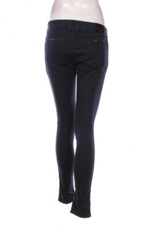 Női farmernadrág Armani Jeans, Méret M, Szín Kék, Ár 36 879 Ft