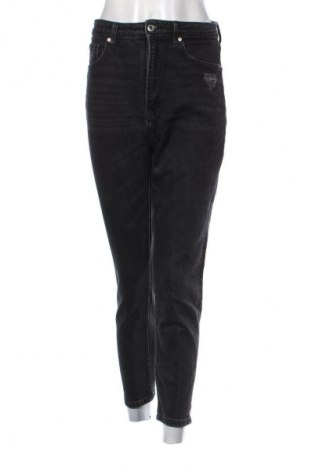 Damskie jeansy Bershka, Rozmiar M, Kolor Czarny, Cena 67,00 zł