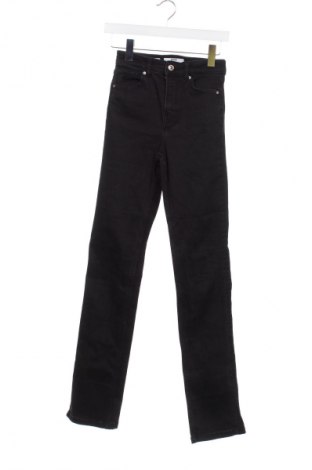 Dámske džínsy  Bershka, Veľkosť XS, Farba Čierna, Cena  15,00 €