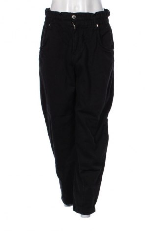 Dámske džínsy  Bershka, Veľkosť M, Farba Čierna, Cena  14,84 €