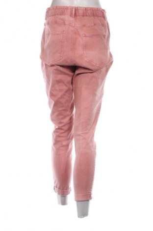 Damskie jeansy Bershka, Rozmiar S, Kolor Różowy, Cena 66,69 zł
