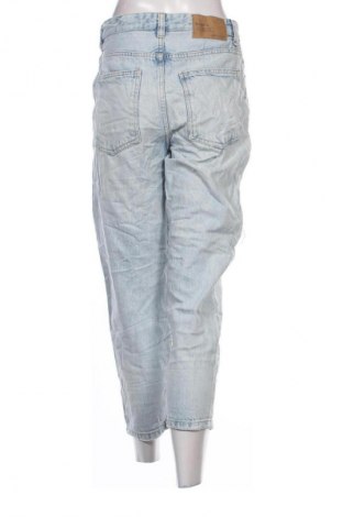 Damskie jeansy Bershka, Rozmiar M, Kolor Niebieski, Cena 95,99 zł