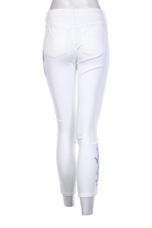 Damen Jeans Buffalo, Größe M, Farbe Weiß, Preis € 20,97