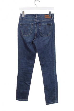 Дамски дънки Calvin Klein Jeans, Размер S, Цвят Син, Цена 88,22 лв.