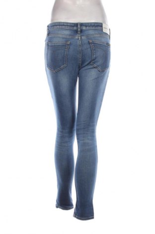 Női farmernadrág Calvin Klein Jeans, Méret S, Szín Kék, Ár 20 293 Ft