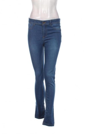 Дамски дънки Calzedonia, Размер L, Цвят Син, Цена 41,99 лв.