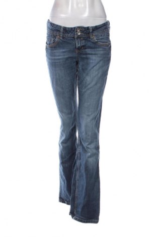 Дамски дънки Edc By Esprit, Размер L, Цвят Син, Цена 40,89 лв.