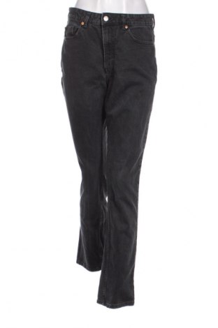 Damskie jeansy H&M, Rozmiar M, Kolor Szary, Cena 67,41 zł