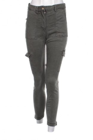 Damskie jeansy H&M, Rozmiar M, Kolor Zielony, Cena 66,67 zł
