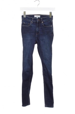 Damskie jeansy Mango, Rozmiar XXS, Kolor Niebieski, Cena 78,16 zł