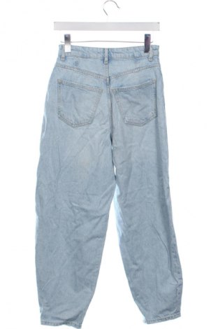 Дамски дънки Perfect Jeans By Gina Tricot, Размер XS, Цвят Син, Цена 34,99 лв.
