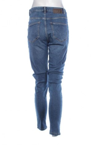 Dámske džínsy  Pieces, Veľkosť S, Farba Modrá, Cena  17,00 €