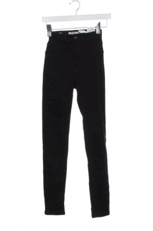 Dámské džíny  Pull&Bear, Velikost XXS, Barva Černá, Cena  189,00 Kč