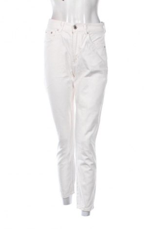 Damen Jeans Pull&Bear, Größe S, Farbe Weiß, Preis 14,83 €