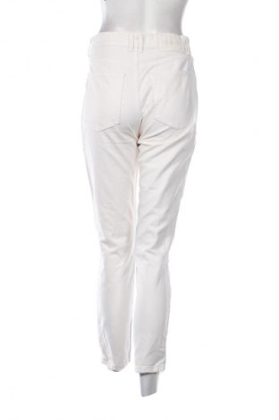 Damen Jeans Pull&Bear, Größe S, Farbe Weiß, Preis 14,83 €