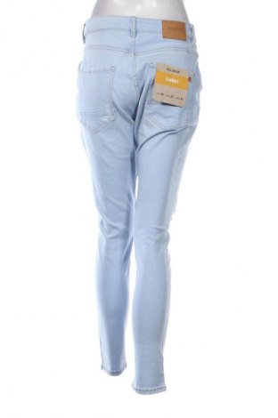 Damskie jeansy Pull&Bear, Rozmiar L, Kolor Niebieski, Cena 105,75 zł
