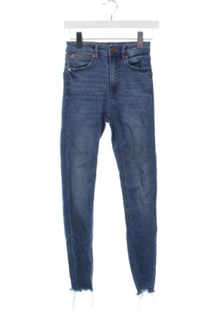 Damen Jeans Stradivarius, Größe XS, Farbe Blau, Preis 27,67 €