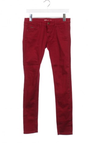 Damen Jeans Stradivarius, Größe M, Farbe Rot, Preis 15,00 €