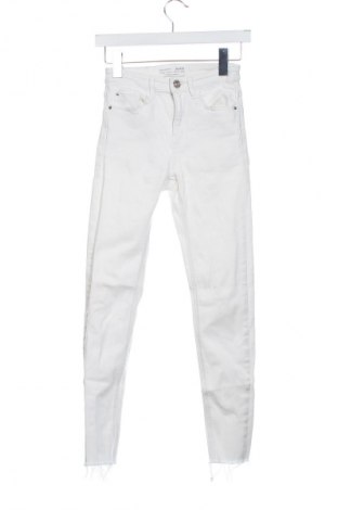 Női farmernadrág Stradivarius, Méret XS, Szín Fehér, Ár 5 799 Ft
