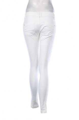 Damen Jeans Terranova, Größe S, Farbe Weiß, Preis € 14,83