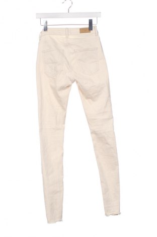 Damen Jeans Vero Moda, Größe XS, Farbe Ecru, Preis 23,99 €