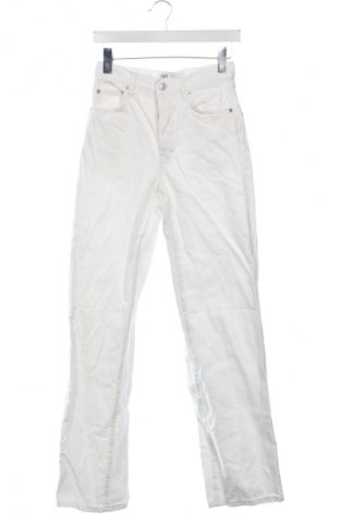Blugi de femei Zara, Mărime XXS, Culoare Alb, Preț 88,99 Lei