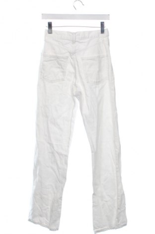 Blugi de femei Zara, Mărime XXS, Culoare Alb, Preț 88,99 Lei