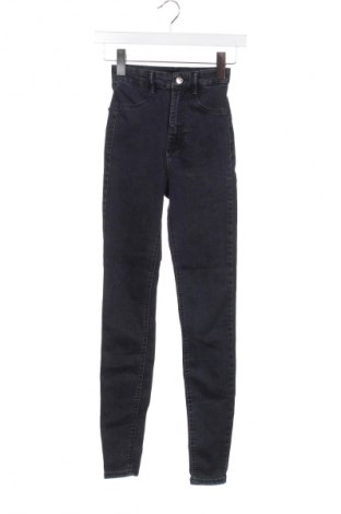 Damskie jeansy Zara, Rozmiar XXS, Kolor Niebieski, Cena 62,18 zł
