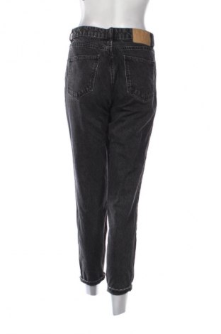 Blugi de femei Zara, Mărime M, Culoare Negru, Preț 62,99 Lei