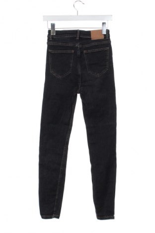 Дамски дънки Zara, Размер XS, Цвят Сив, Цена 27,00 лв.